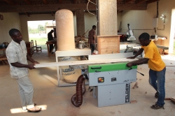 Bild: Auch Holzbearbeitungsmaschinen von FELDER kommen zum Einsatz